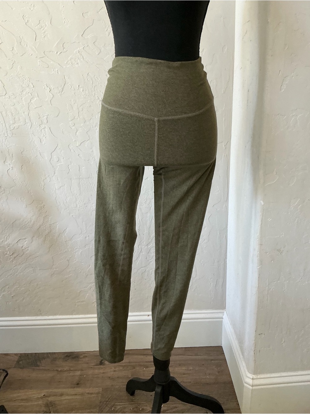 Cleo Olive High-Waist Ponte Leggings